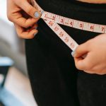 Gdzie znajdziemy dobre wskazówki na pozbycie się nadmiaru tłuszczu z naszych ciał?